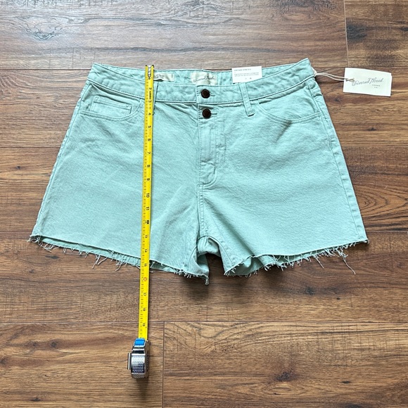 Universal Thread Women’s High-Rise Vintage Stretch Midi Shorts Size 12 NWT - Picture 3 of 6